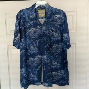 Dallas Cowboys star Tommy Bahama Football men’s casual ultra soft button down